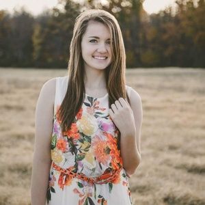 Meet your Posher, Lydia